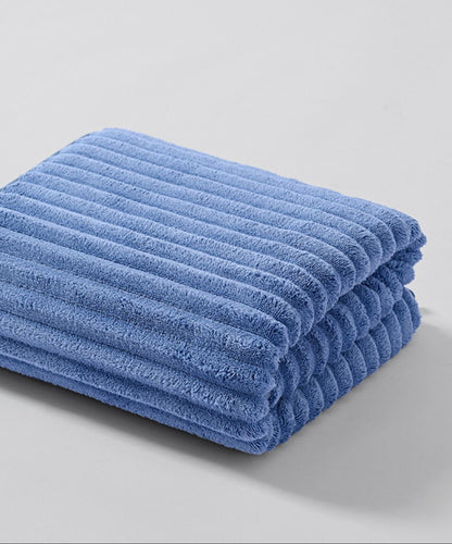 Badhanddoek Essential4You, de handdoek die droog blijft!