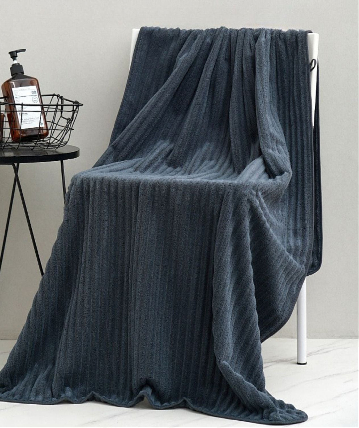 Badhanddoek Essential4You, de handdoek die droog blijft!