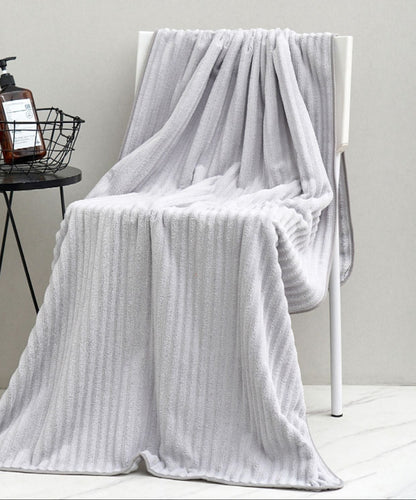 Badhanddoek Essential4You, de handdoek die droog blijft!