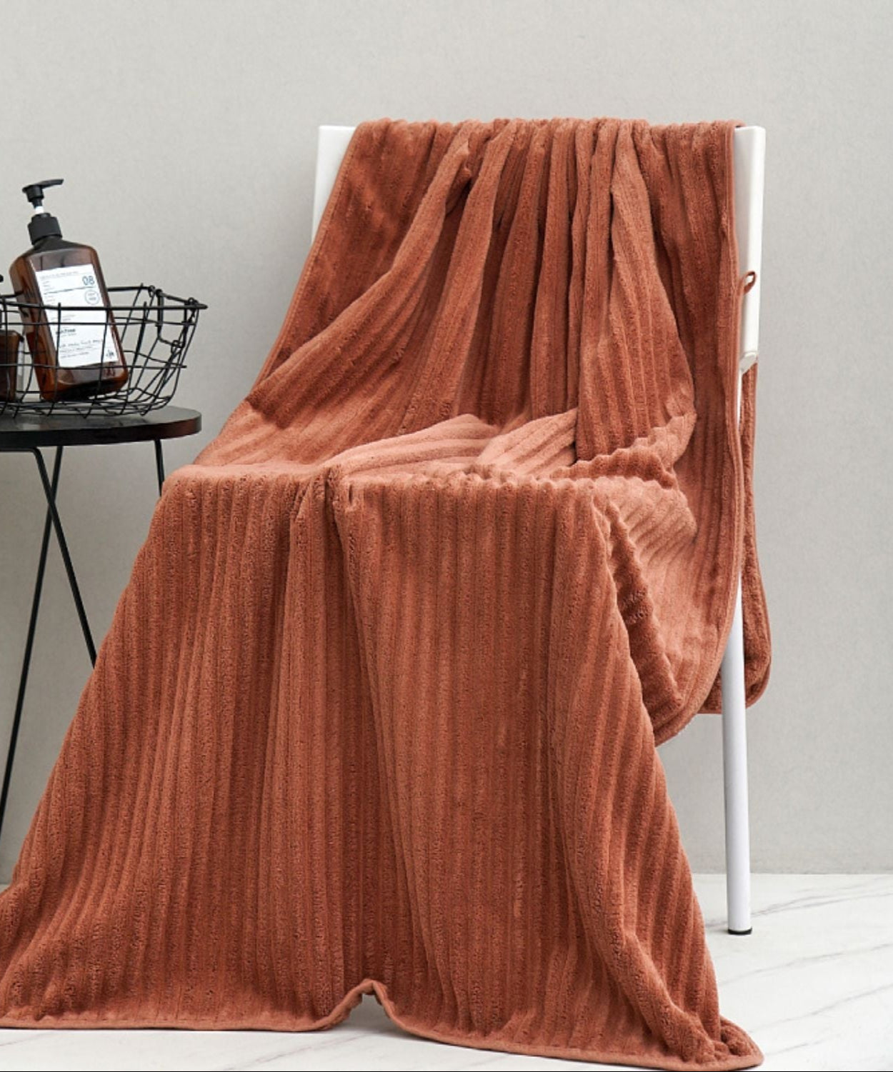 Badhanddoek Essential4You, de handdoek die droog blijft!