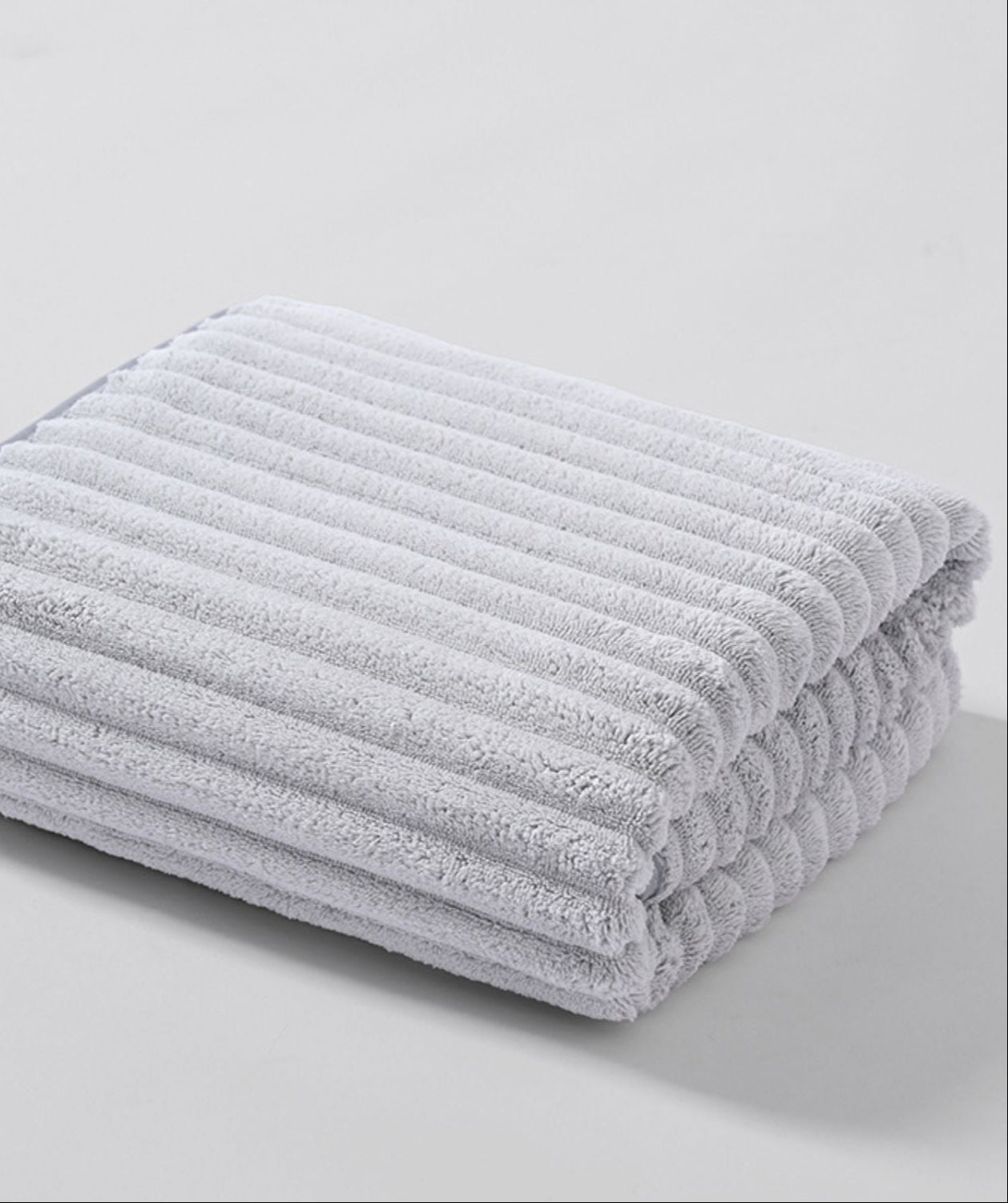 Badhanddoek Essential4You, de handdoek die droog blijft!