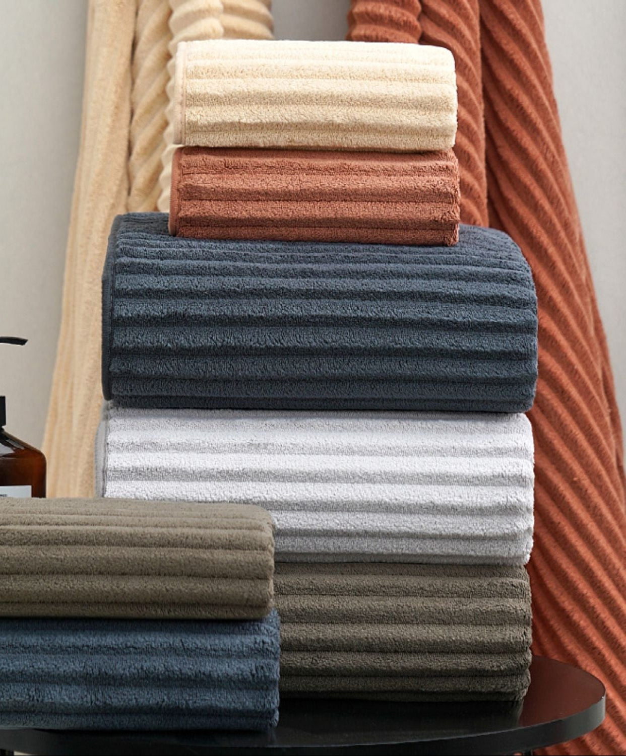 Badhanddoek Essential4You, de handdoek die droog blijft!