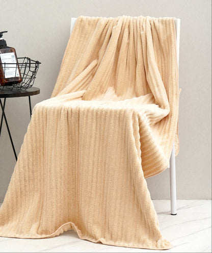 Badhanddoek Essential4You, de handdoek die droog blijft!